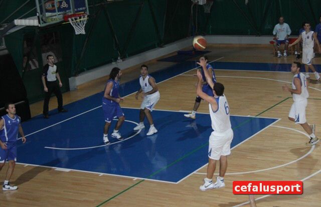 101128_sport 117y_tn.jpg
